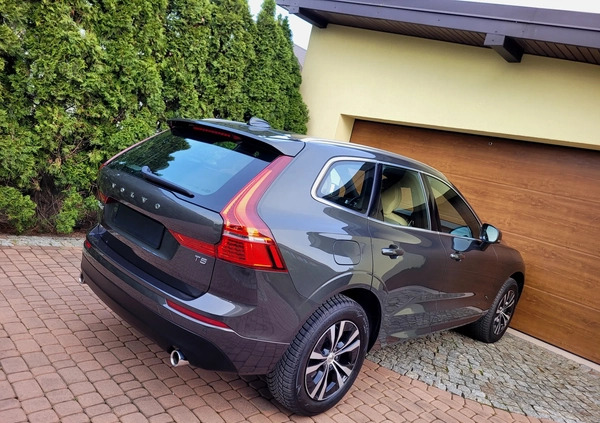 Volvo XC 60 cena 122000 przebieg: 146000, rok produkcji 2019 z Opoczno małe 781